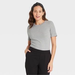 NWOT Ribbed Fitted Crew Short-Sleeve T-Shirt